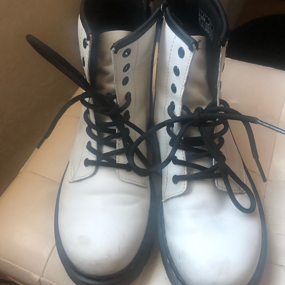 Dr. Martens | Shoes | Big Kids White 